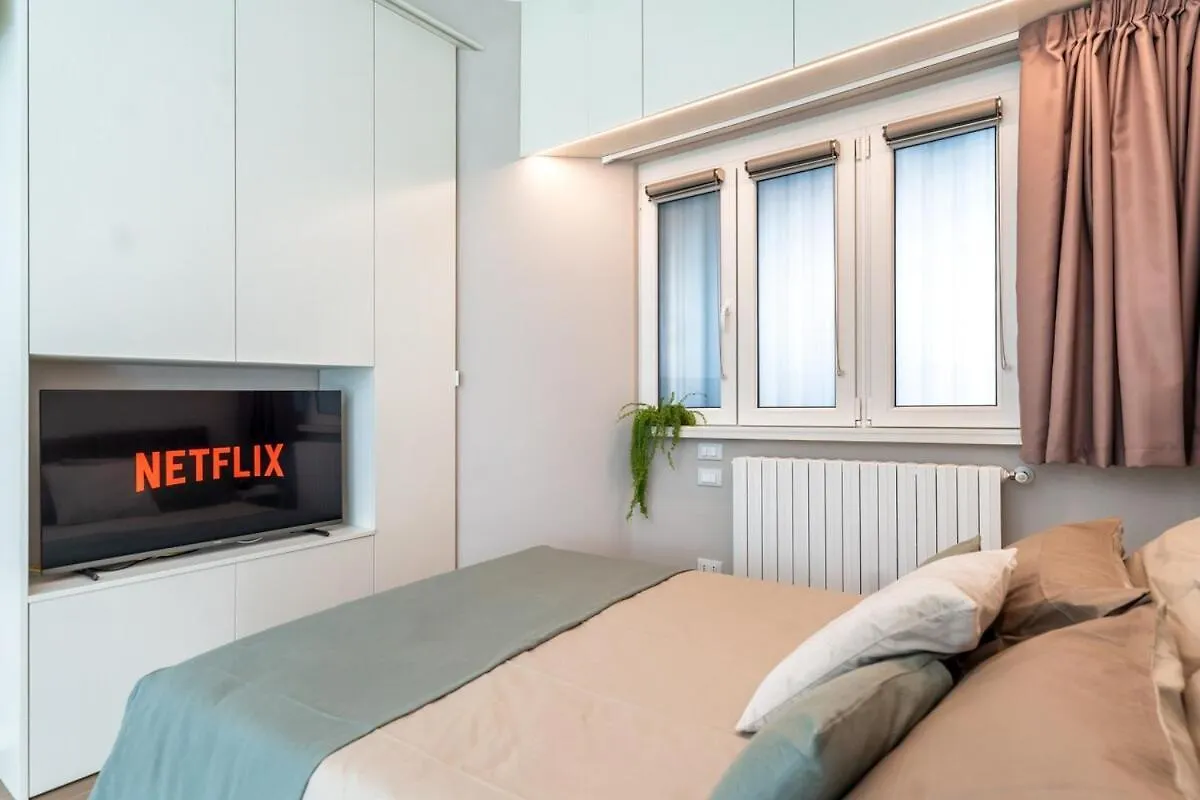 Duomo-Corso Vercelli, New Luxury Loft In The Center Milan Appartement